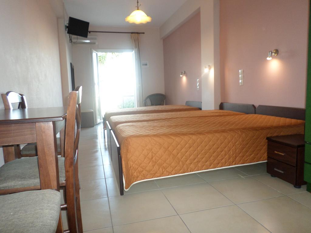 Krystallia Apartments Dassia  Exterior photo